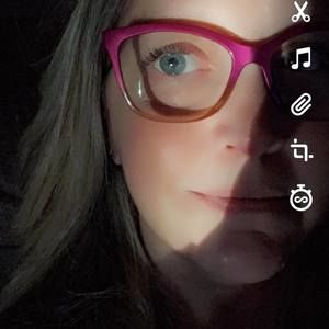 Meet your Posher, Kara